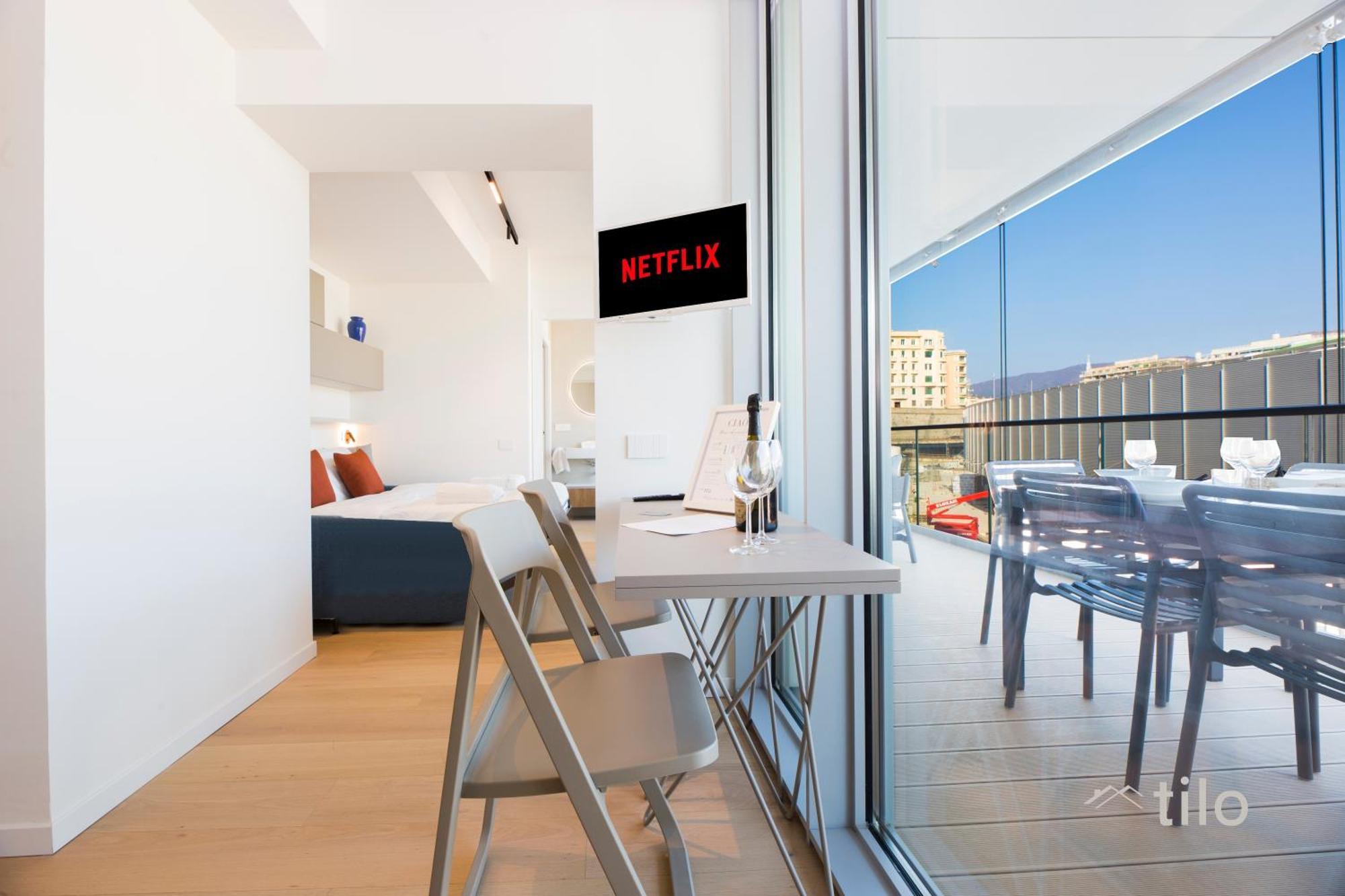 Apartment Waterfront Lux, 2 Bed Studio, Parking By Tilo