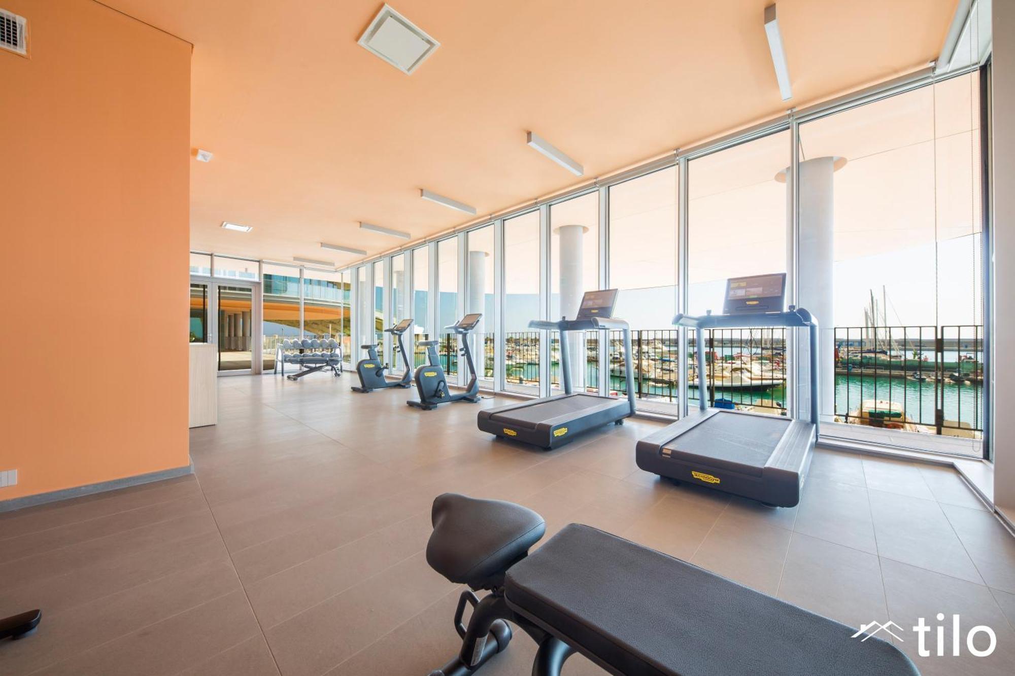 Waterfront Lux, 2 Bed Studio, Parking By Tilo *